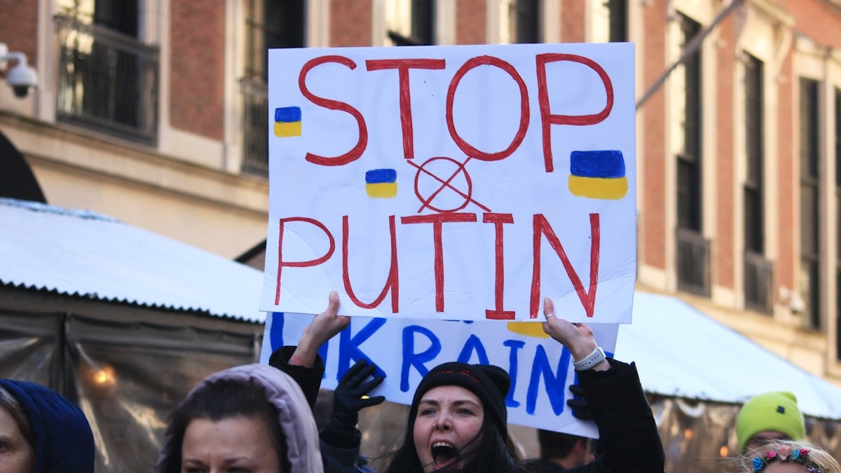 Sunday, February 27, 2022, Protesters gathered outside of Russian Consulate in uptown New York City to protest Russian's invasion in Ukraine. Protesters chanting "Stop Putin".